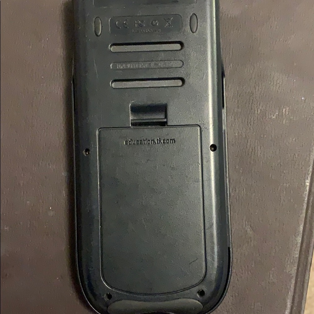 TI-84 Plus Texas Instruments calculator - Picture 2 of 3